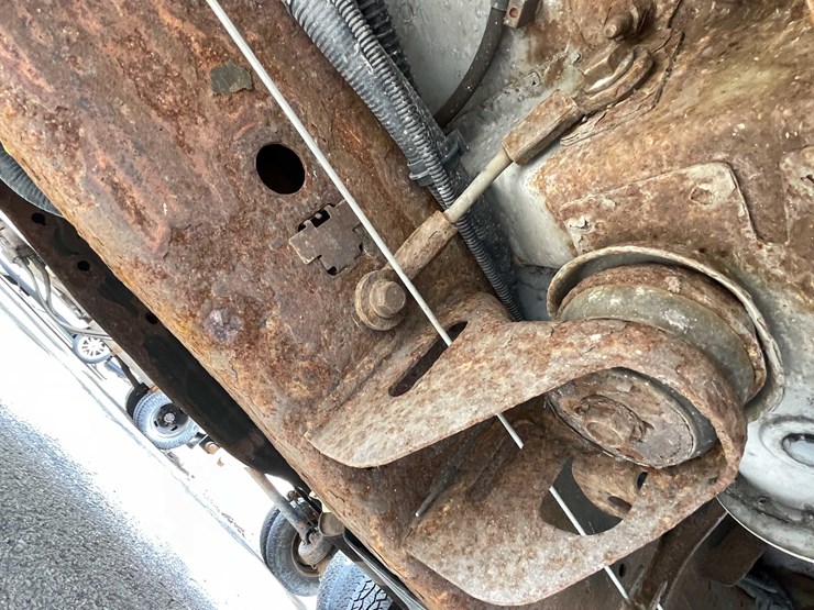 #1429-•-2008-white-chevy-silverado-(has-wi-title)-(of)-image-23