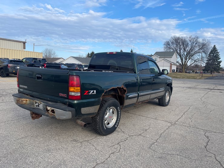 #1430-•-2002-green-gmc-sierra-(has-wi-title)-(of)-image-5
