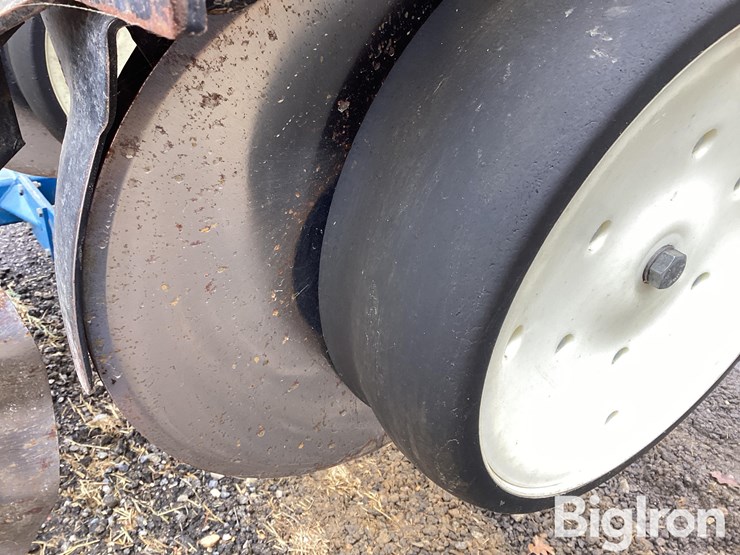 2010-kinze-3500-image-17