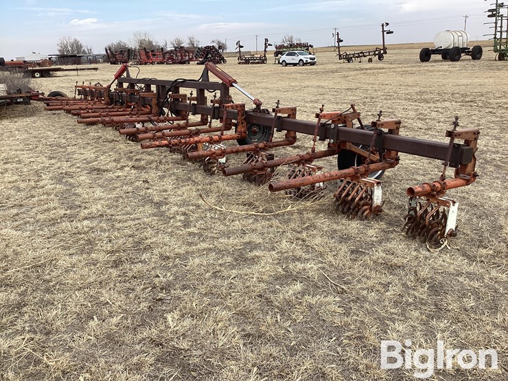 lilliston-40’-17r15-cultivator-image-5