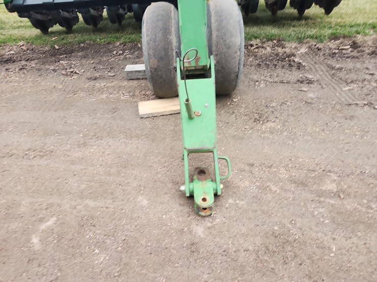 john-deere-750-image-13