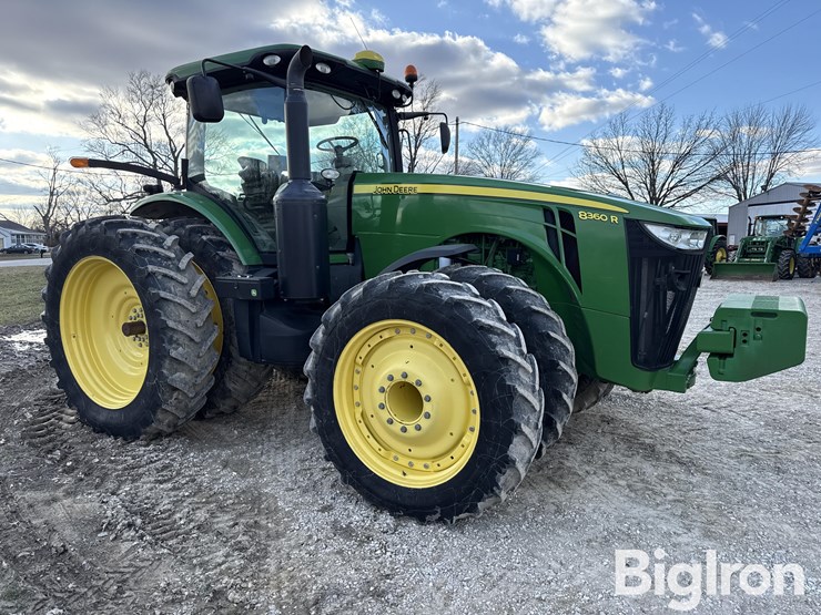 2013-john-deere-8360r-image-3