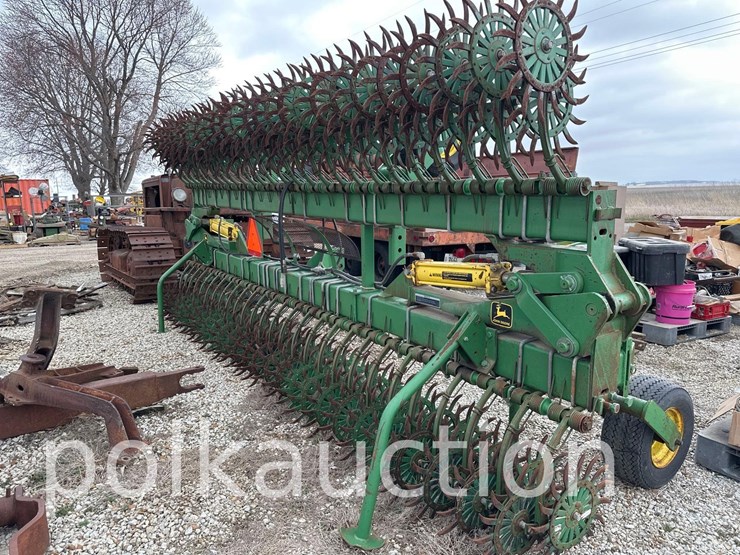 john-deere-400-image-3