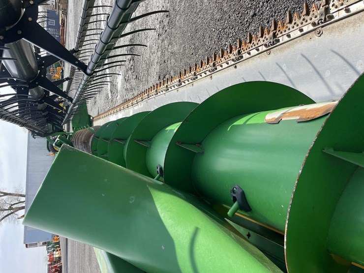 2009-john-deere-630f-image-14