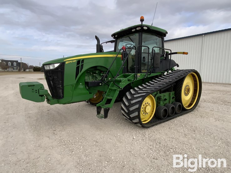 2017-john-deere-8370rt-image-1