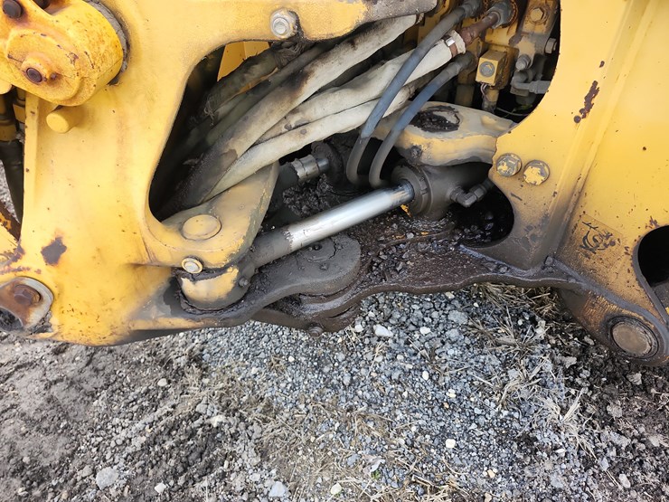 tag-#271,-1997-jd-310e-backhoe-image-9