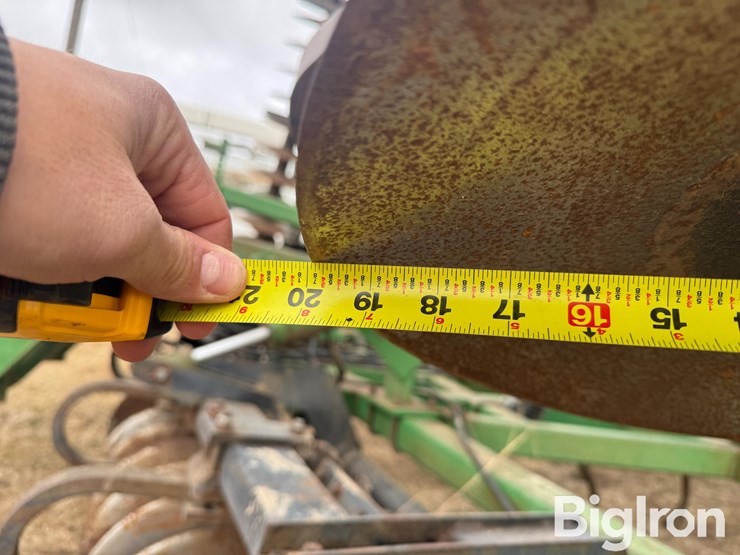 john-deere-726-image-18