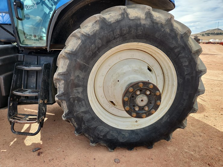 2010-new-holland-t7050-image-25