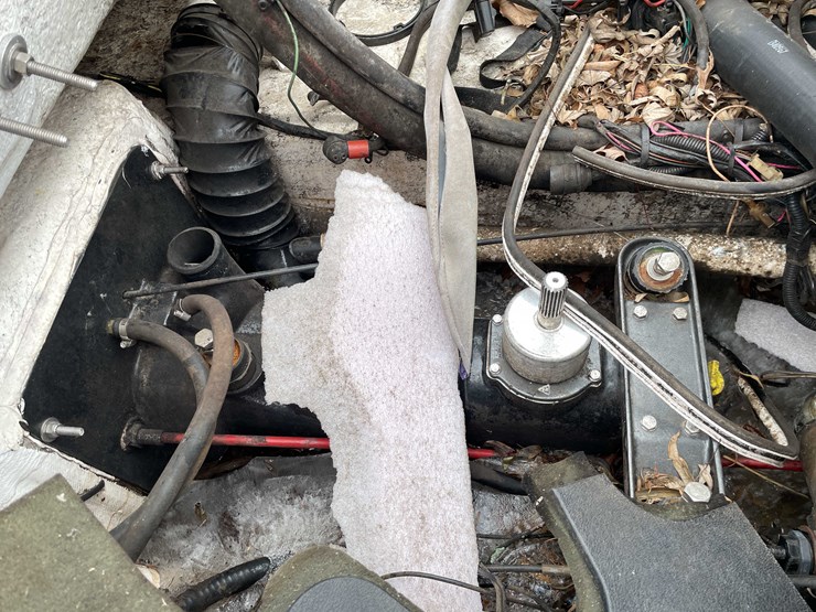 #1439-•-1998-fling-boat-with-trailer-(no-title)-(of)-image-44