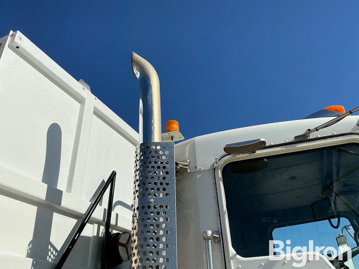 2020-kenworth-t800-image-17