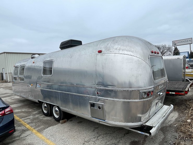 #1435-•-1978-airstream-land-yacht-31'---fully-remodeled,-road-ready-(has-wi-title)-(of)-image-121