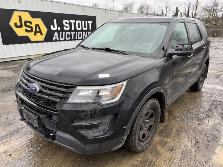 2018-ford-explorer-image-1