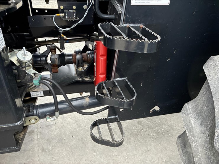 2013-new-holland-t9.505-image-31