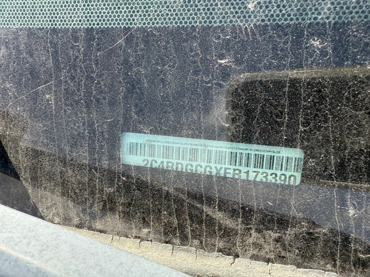 2014-dodge-grand-caravan-image-17