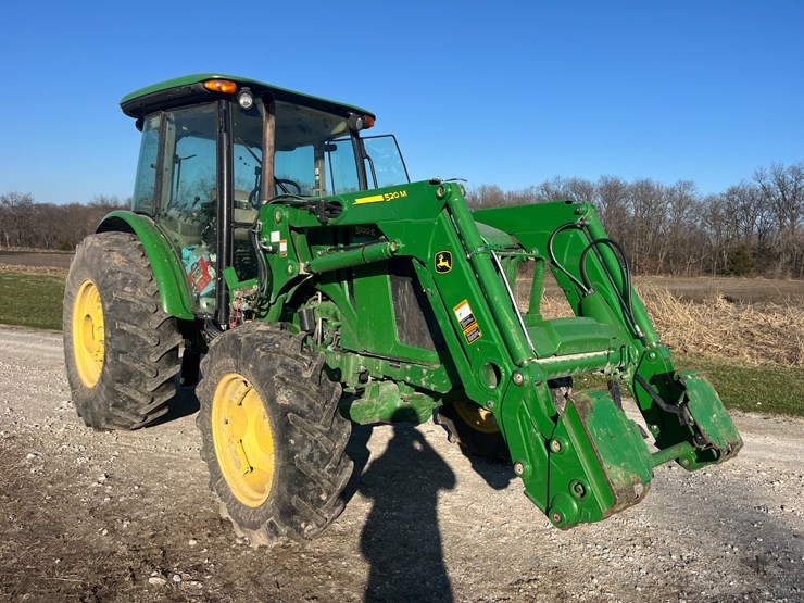 2015-john-deere-5100e-image-6