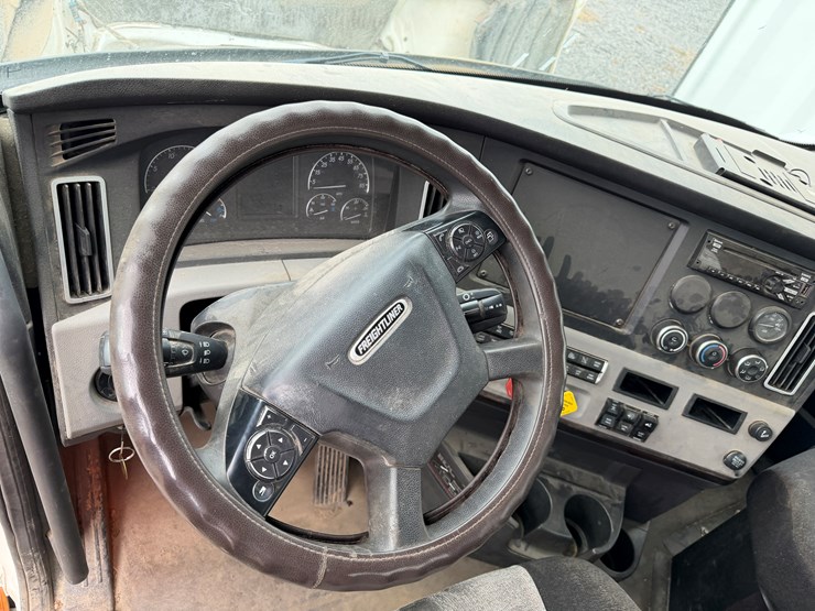 #40951-•-2019-freightliner-cascadia-t/a-daycab-truck-tractor-3akjhtdv5kskd3189-image-67