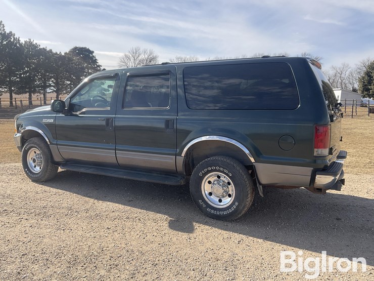 2004-ford-excursion-image-7