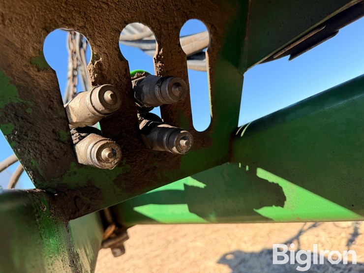 great-plains-2400tt-image-8