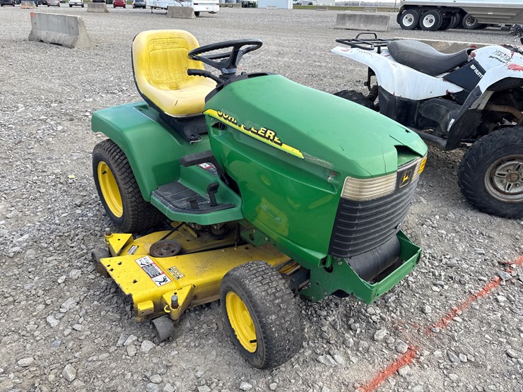 john-deere-340-image-2