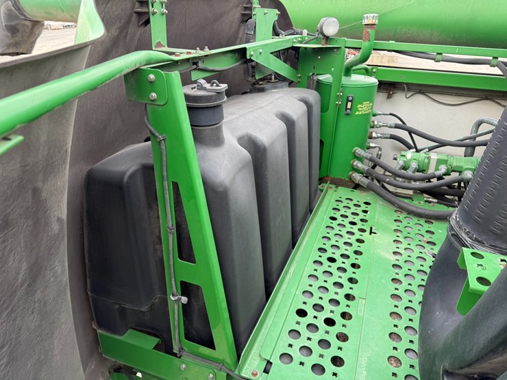 2009-john-deere-9870-sts-image-102