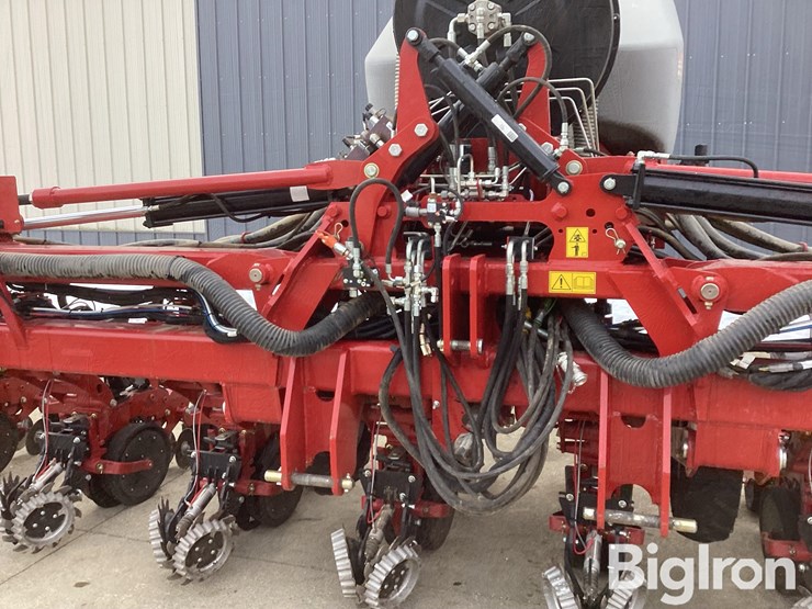 2022-case-ih-2022-image-13