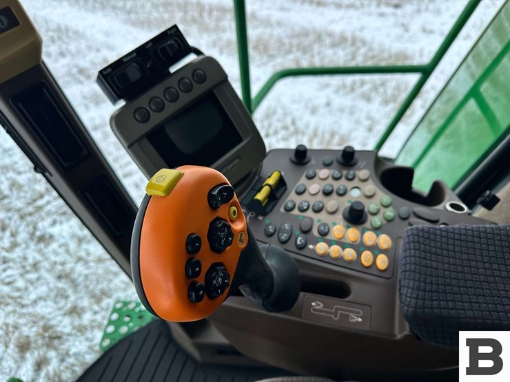 2011-john-deere-9870-sts-image-194