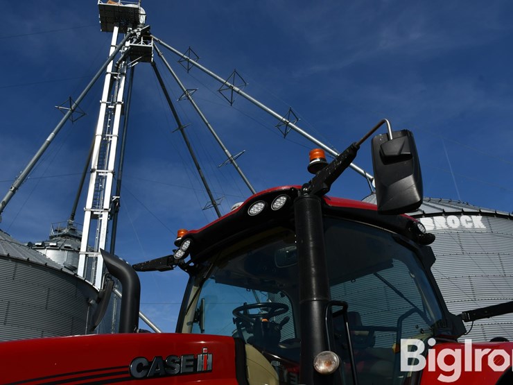 2021-case-ih-magnum-250-image-17