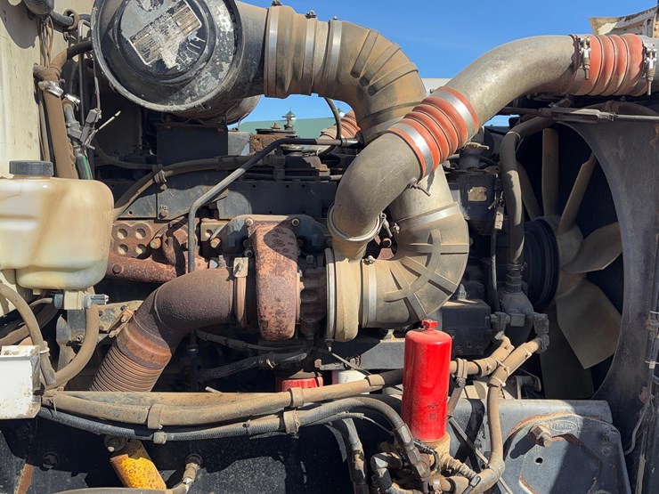 1993-peterbilt-377-image-105