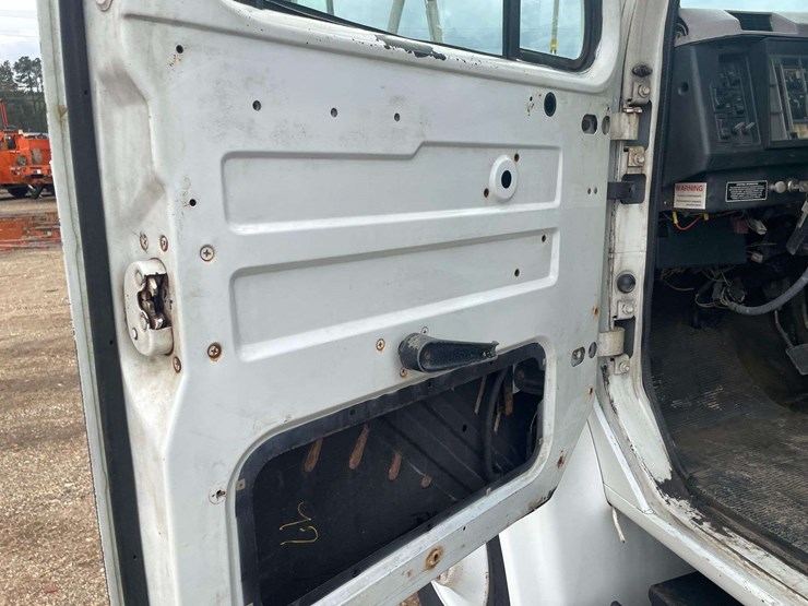 1999-international-4700-image-9