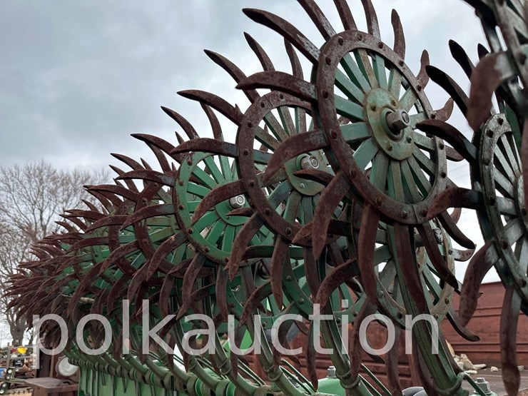 john-deere-400-image-6