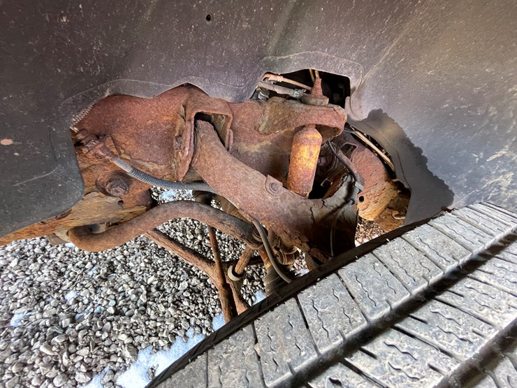 2003-chevrolet-3500-image-10