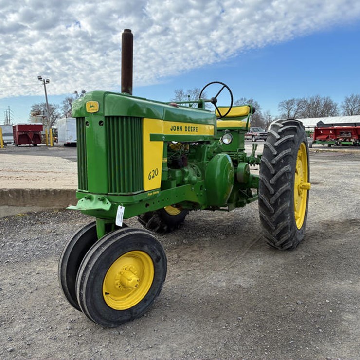 JOHN DEERE 620