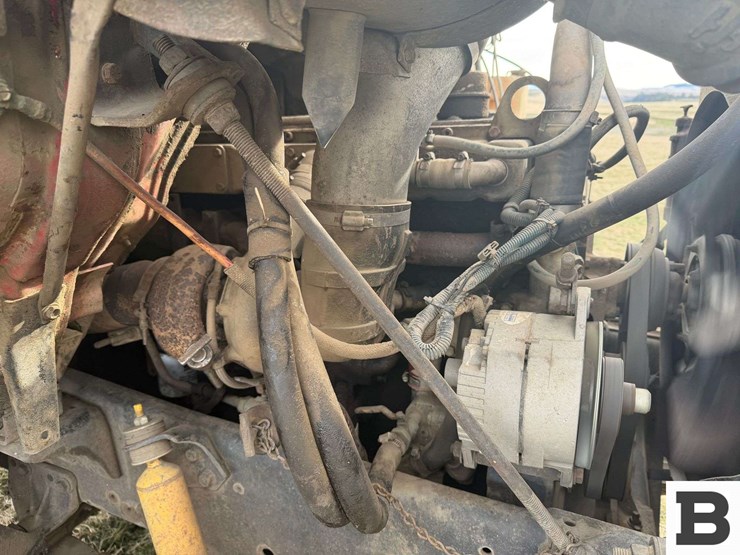 1985-international-s2300-image-17