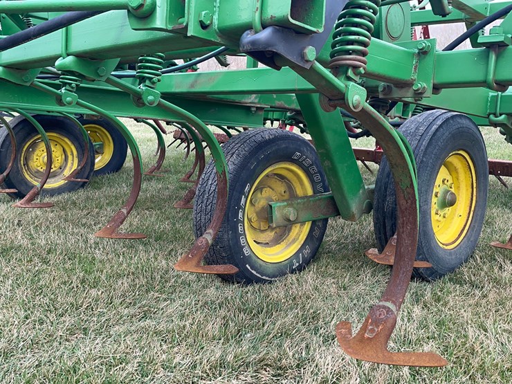 john-deere-1010-image-5