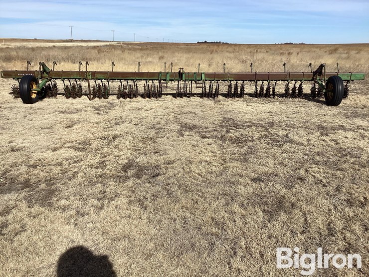 john-deere-30-image-2