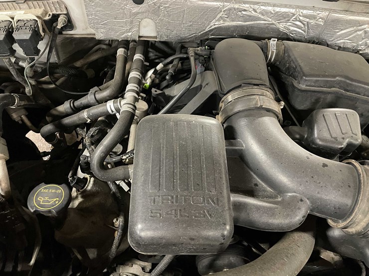 2014-ford-expedition-limited-image-46