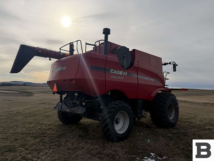 2008-case-ih-7010-image-6