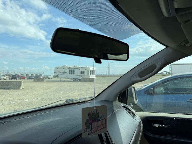 2014-dodge-grand-caravan-image-33