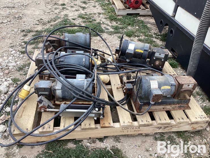 cds-john-blue-0162-chemigation-pumps-image-8