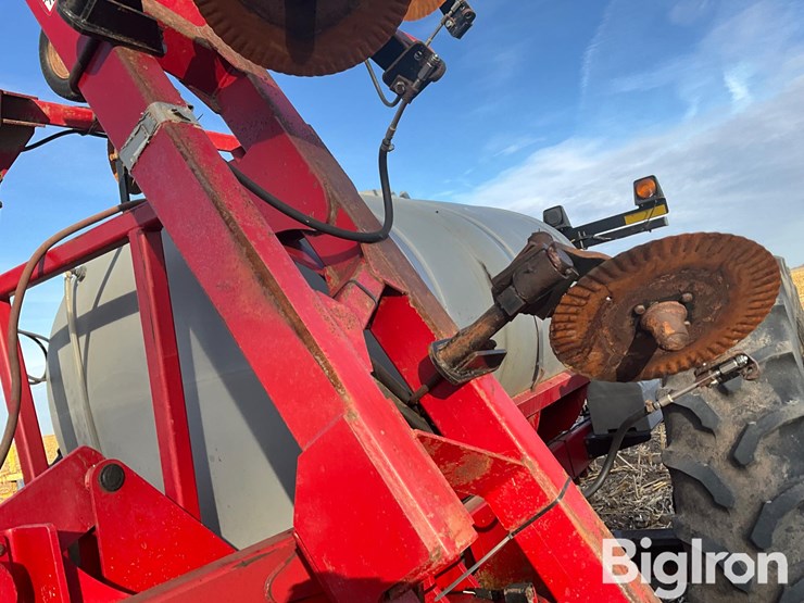 case-ih-2800-image-12