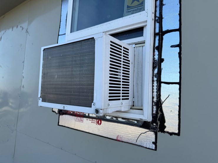 #252-•-t/a-16'-enclosed-food-trailer-inv#-35094-image-14