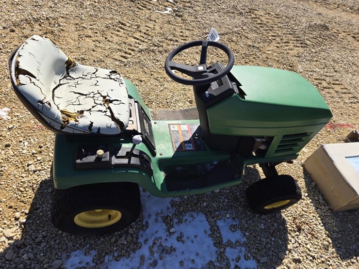 john-deere-140-image-4