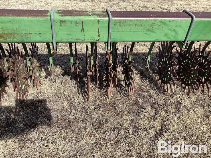 john-deere-30-image-12