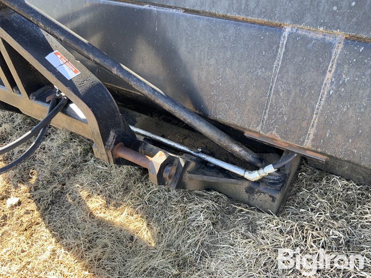 gnuse-12’-3-pt-bucket-image-16