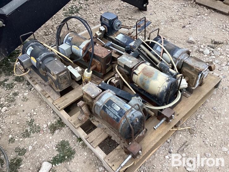 cds-john-blue-0162-chemigation-pumps-image-3