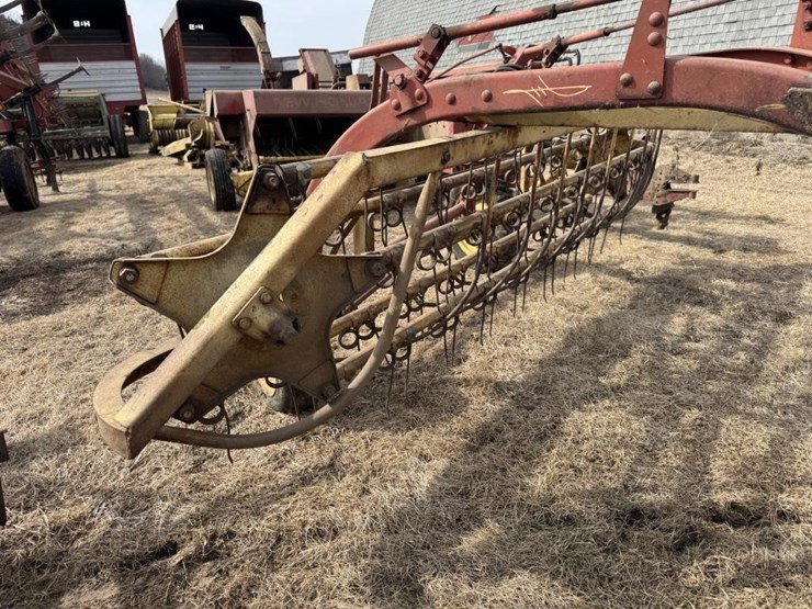 new-holland-56-image-4