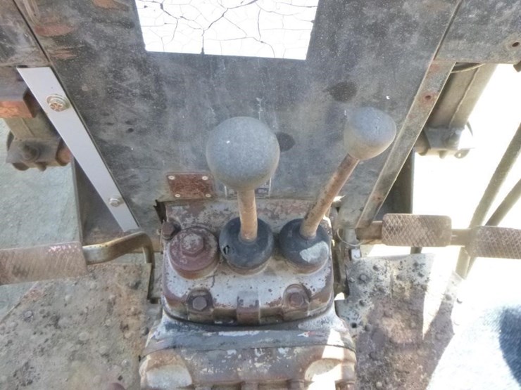 massey-ferguson-265-image-18