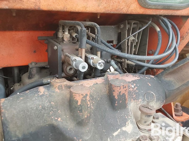 1979-allis-chalmers-7045-image-18