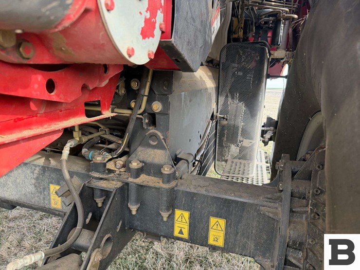 2008-case-ih-7010-image-22