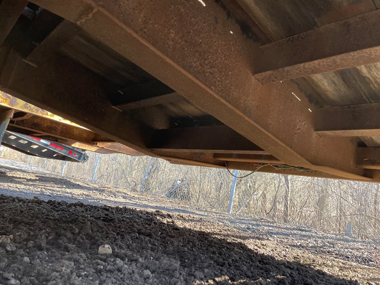 #6061-•-2004-redi-haul-12-ton-tandem-axle-flatbed-equipment-trailer-(has-wi-title)-image-7